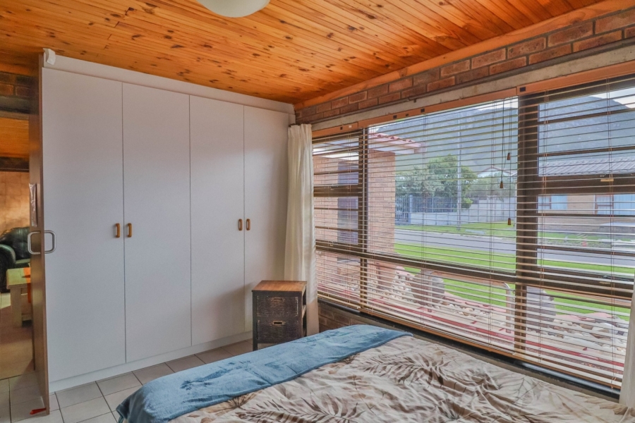 3 Bedroom Property for Sale in Kleinmond Western Cape